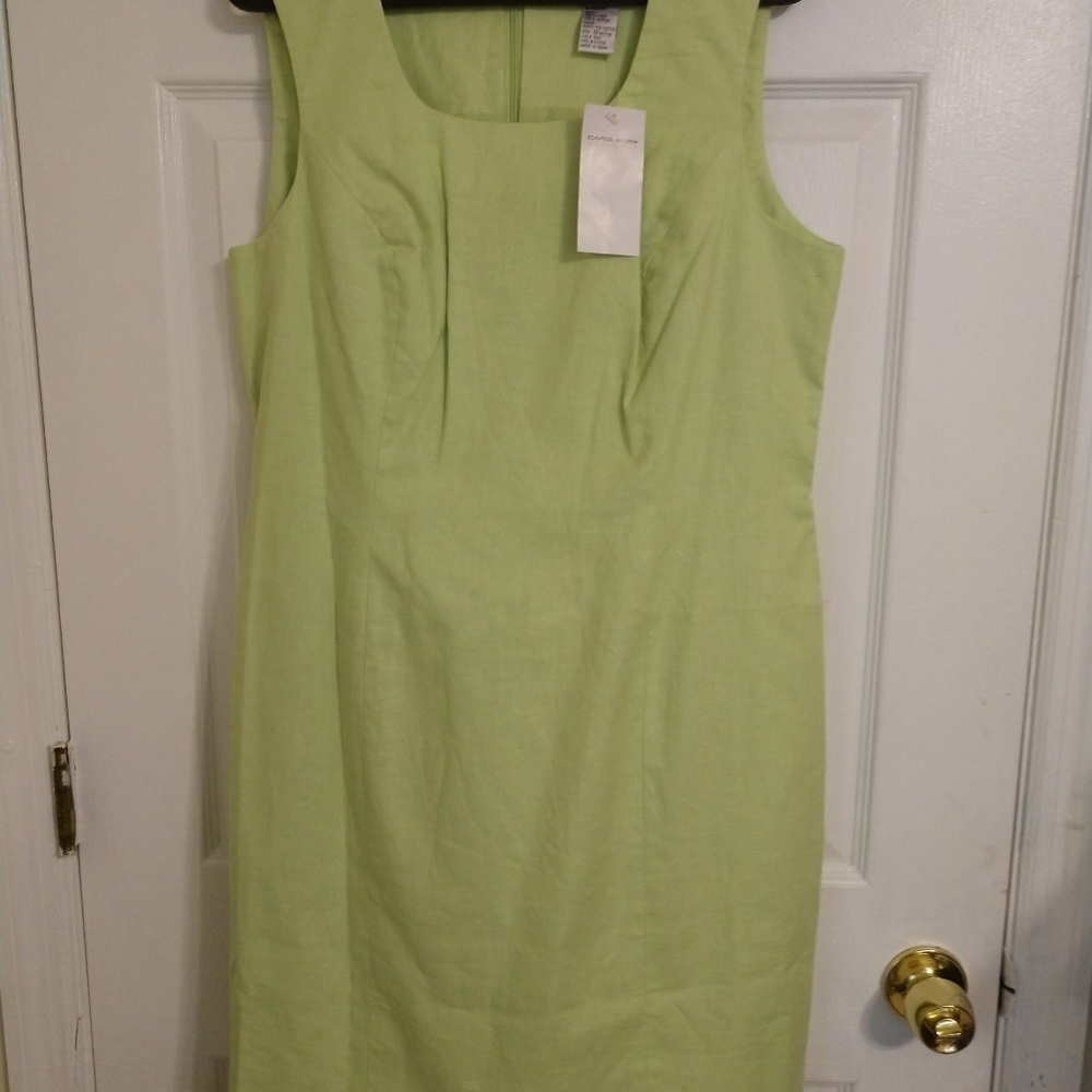Dress - Picture 3 of 3